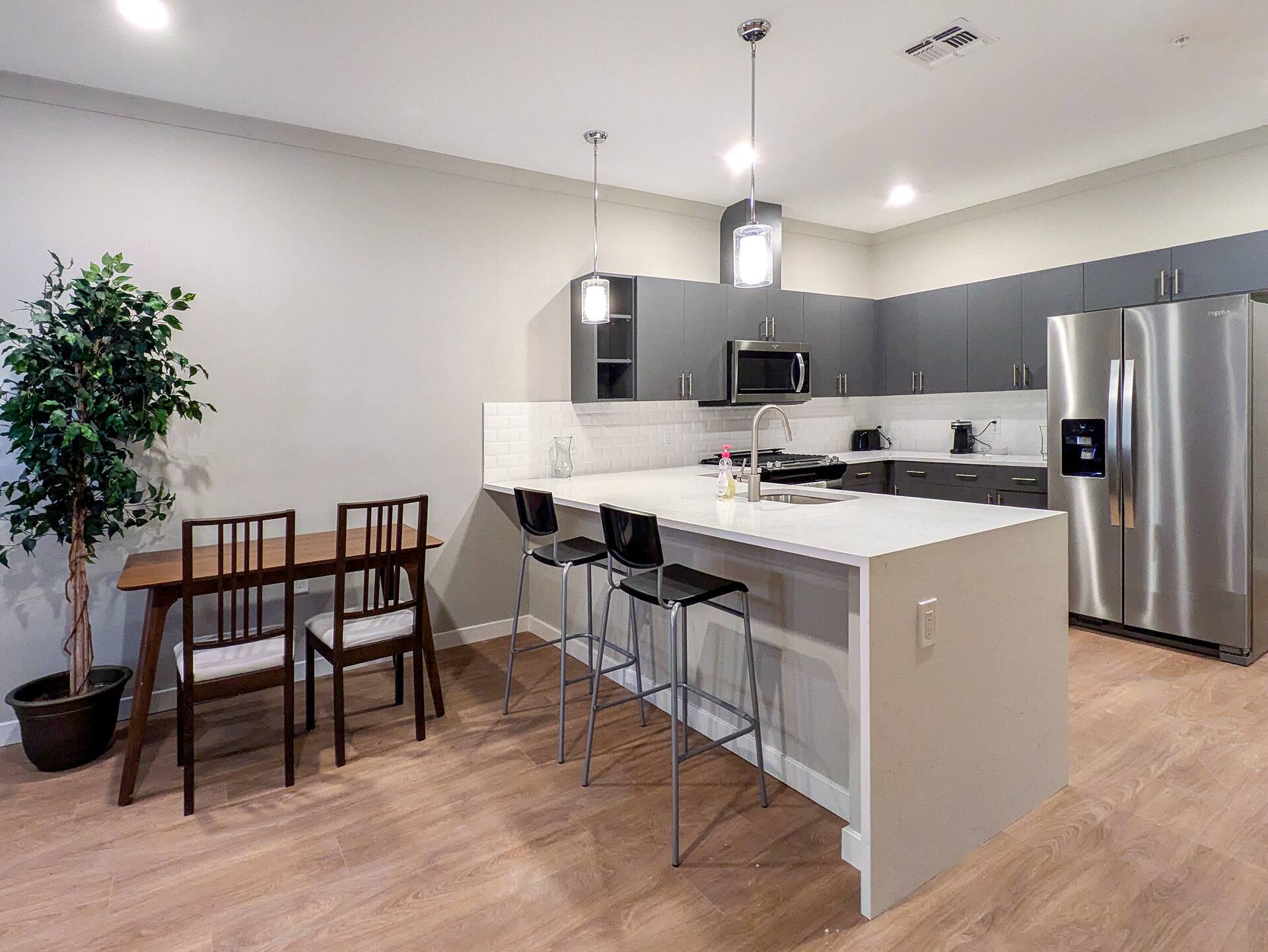 213 Spacious 3BR | Walk to Train | Free Parking