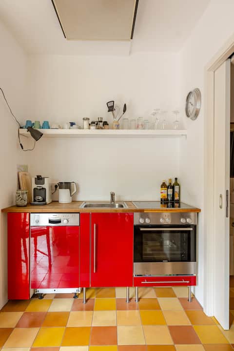 Popular Airbnb listing: Apartment in the medieval city wall in Altstadt Nord