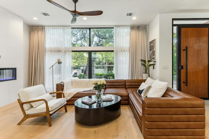 Luxury Oasis in Zilker – Walk to Barton Springs!