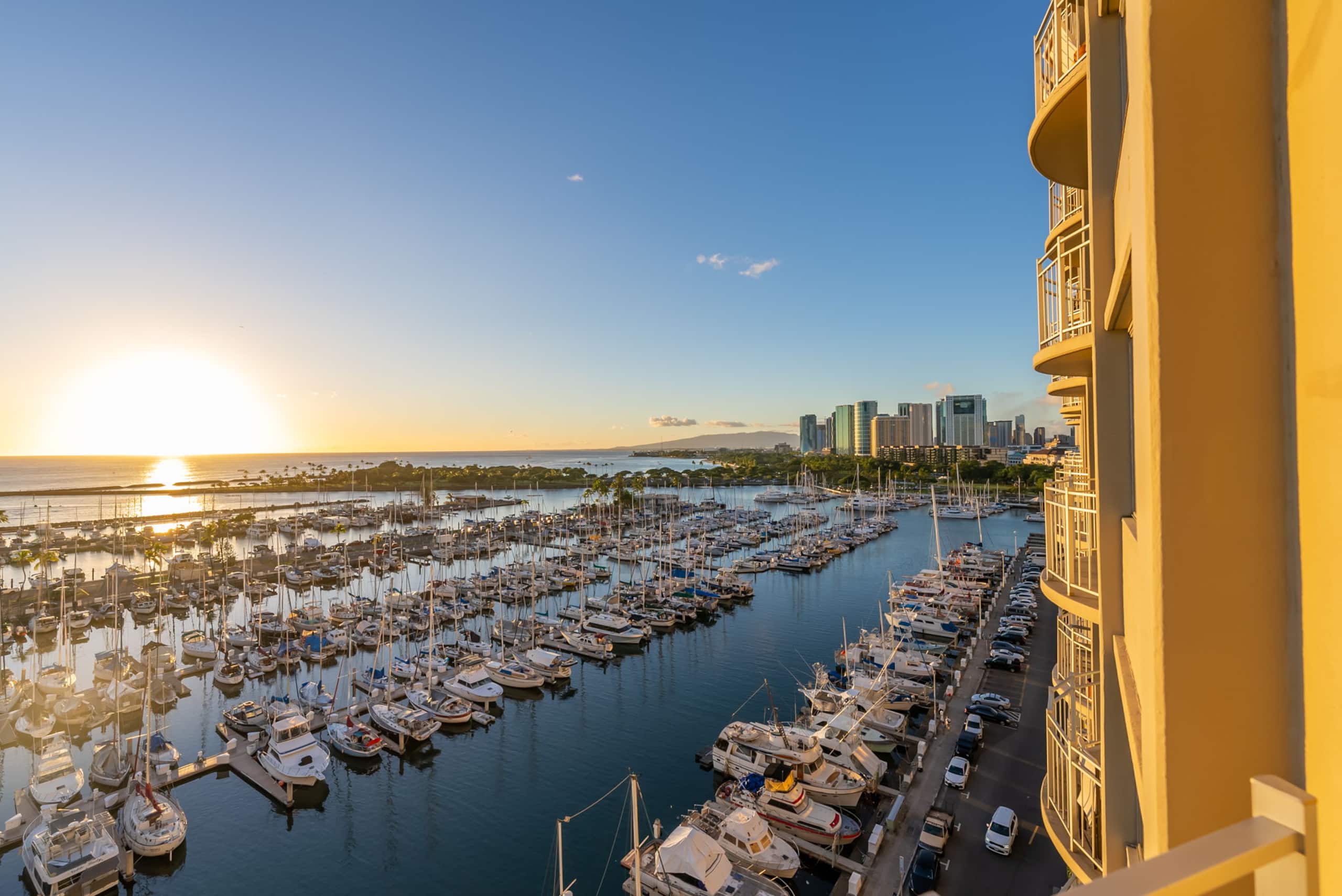*Newly Renovated Oceanfront Waikiki- Ilikai Marina - Image 30