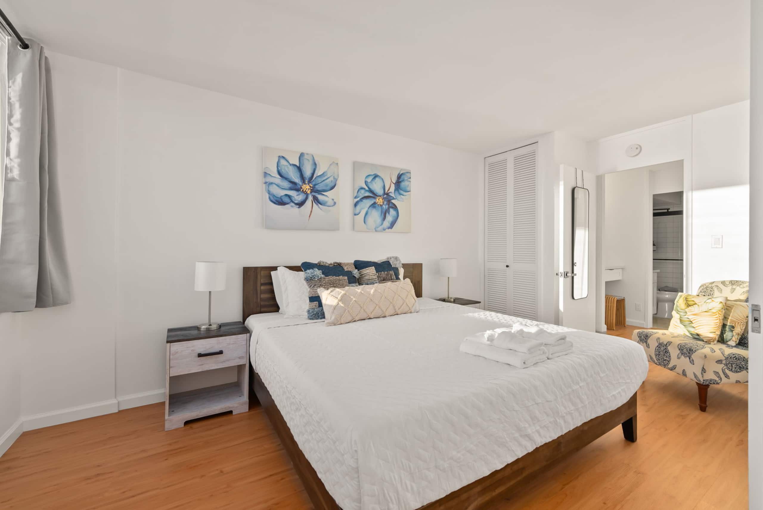 *Newly Renovated Oceanfront Waikiki- Ilikai Marina - Image 17