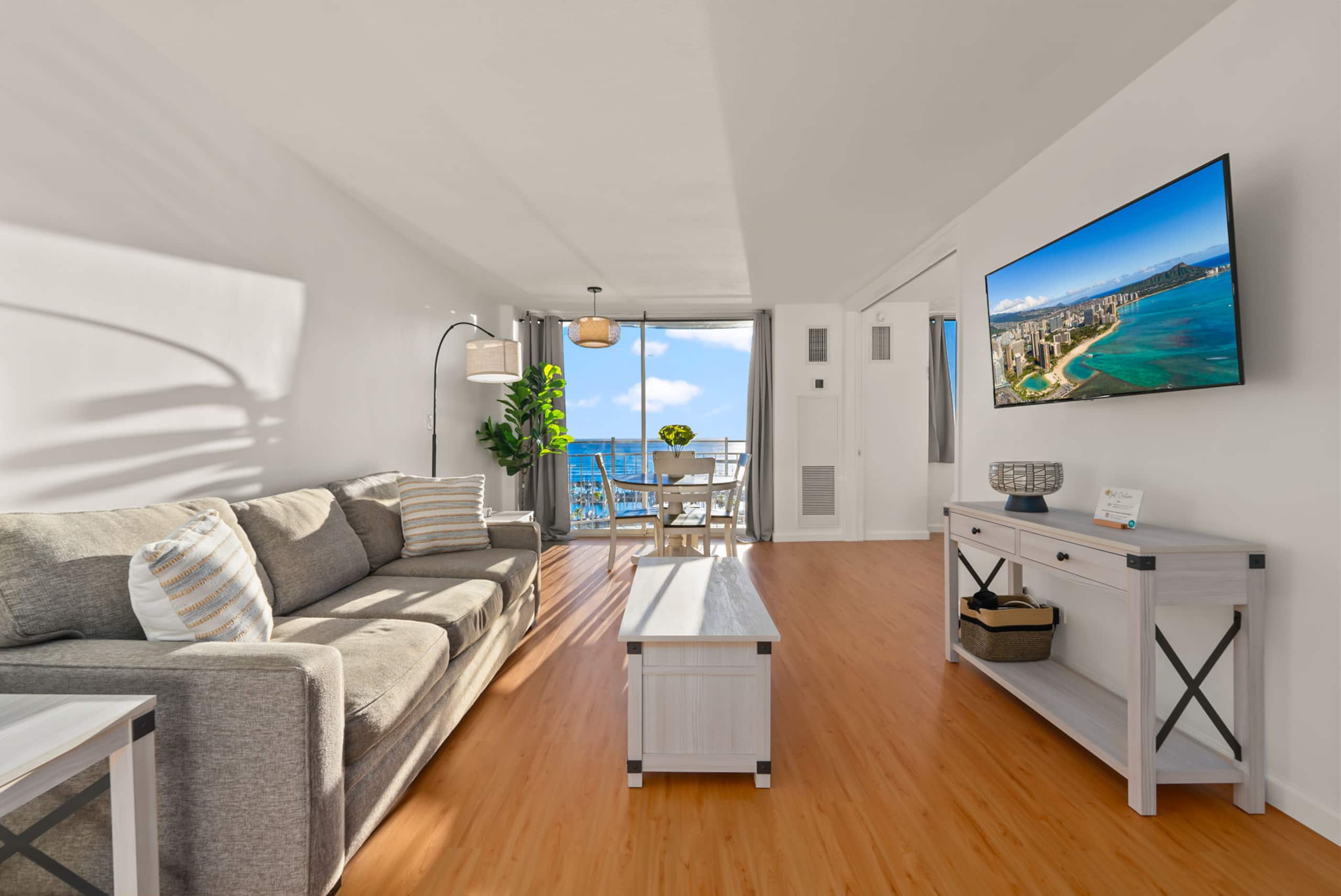 *Newly Renovated Oceanfront Waikiki- Ilikai Marina - Image 3