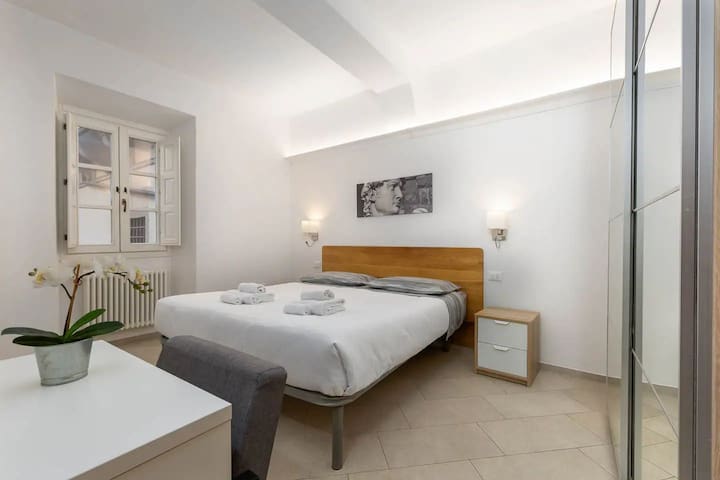 [DUOMO] Elegante appartamento con tre camere