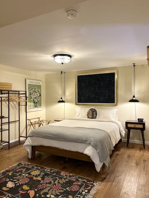 Beneath the Bark:
A peaceful, scenic getaway