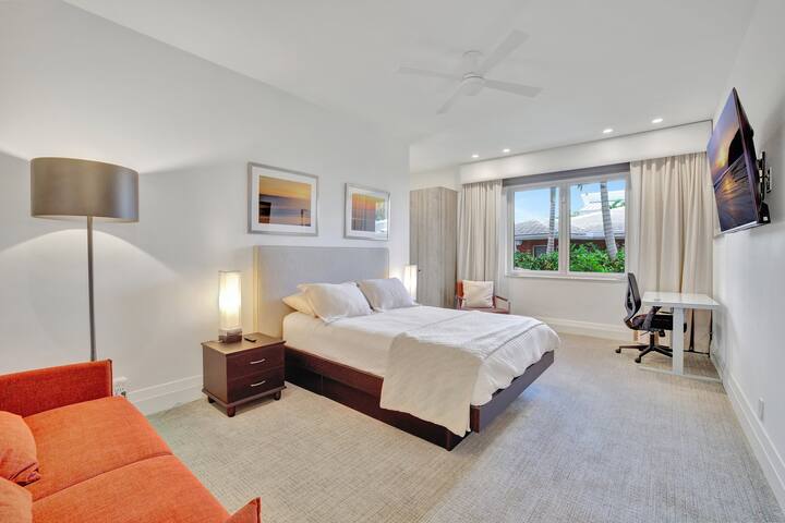 Elegant Waterfront Estate-6BR/6.5BA – off Las Olas gallery image 4