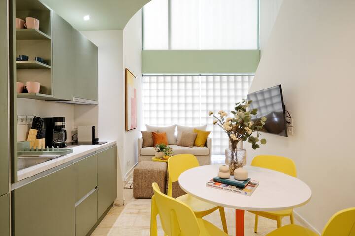 The Ark Athens – Duplex Flat W/ Gym & Rooftop gallery image 3