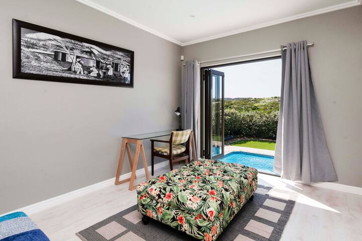 Luxury Family Villa – Big Bay Beach gallery image 4