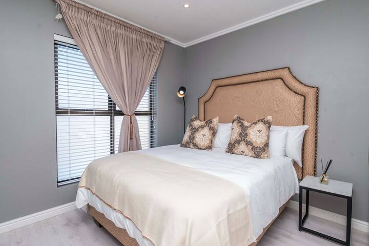 Luxury Family Villa – Big Bay Beach gallery image 5