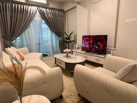 【Luxury】D'Modern Suite 3BR | Austin Height@8-12pax