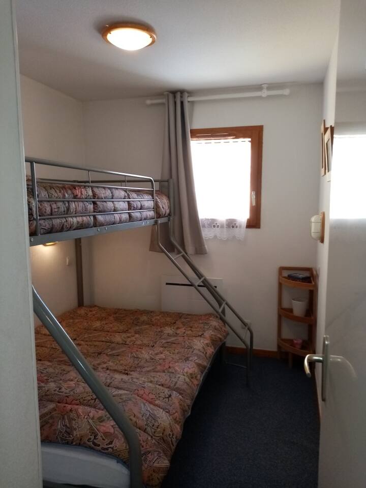 საძინებელი 2