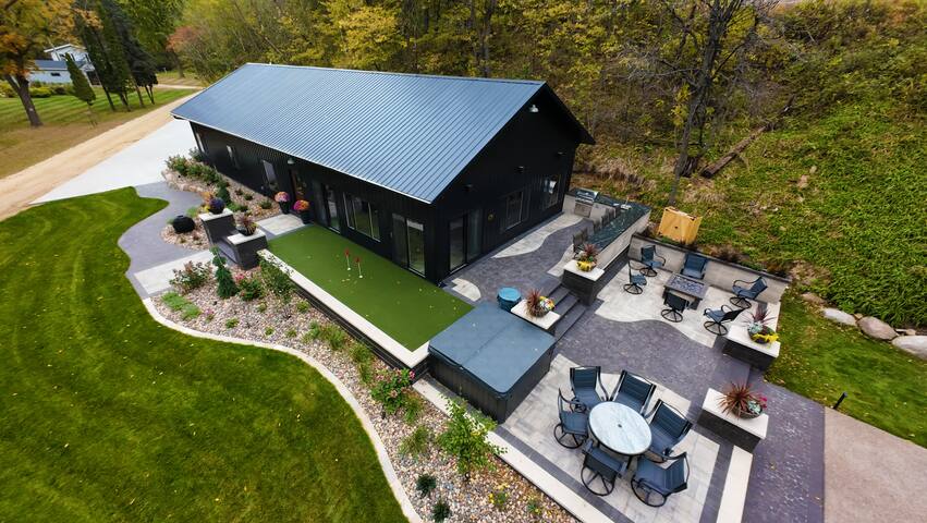 Luxury Indoor Pool Hot Tub Lake Pepin & Arcade gallery image 2