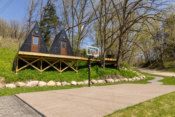 Luxury Indoor Pool Hot Tub Lake Pepin & Arcade gallery image 3