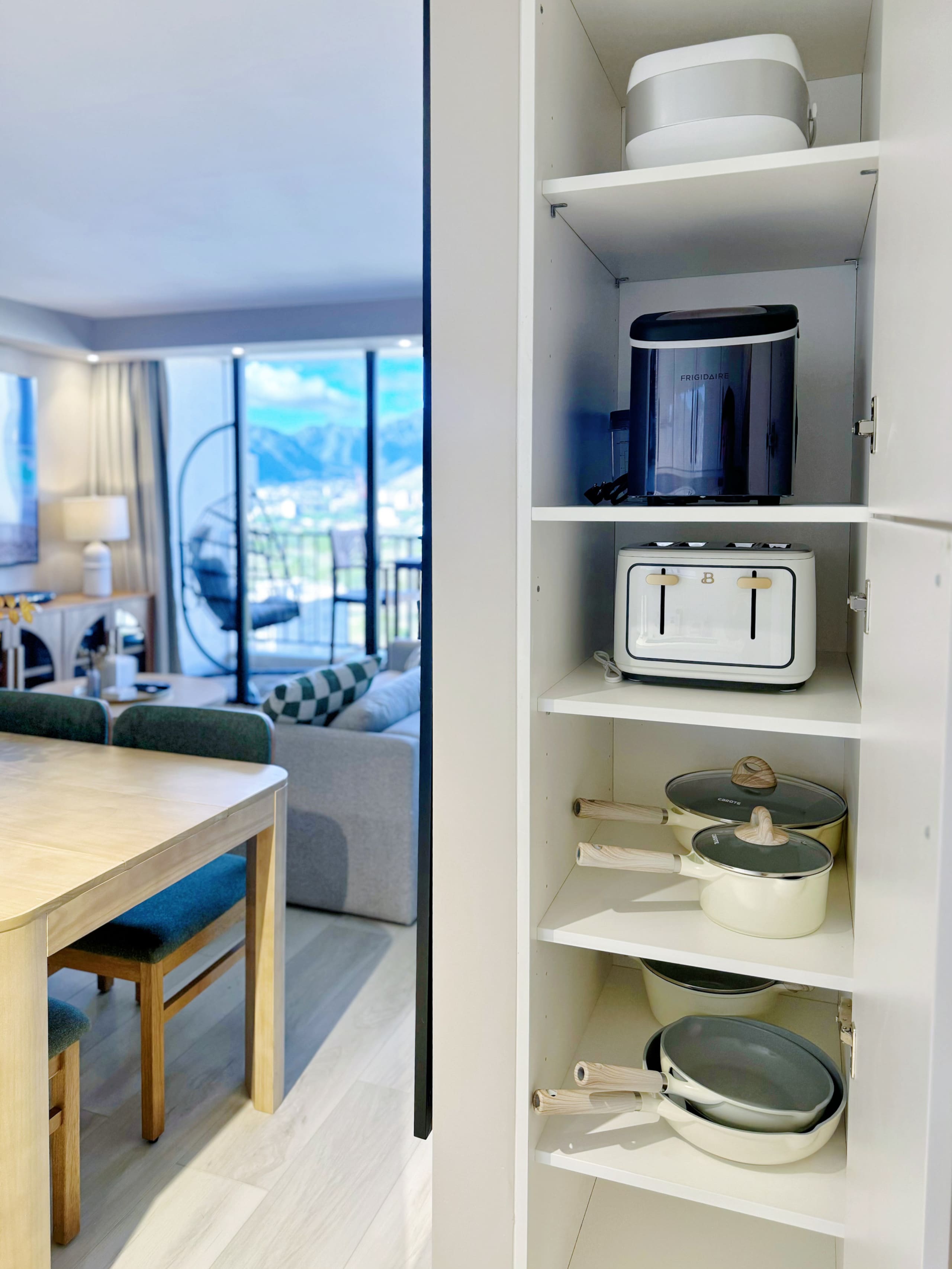 19F-Upscale Modern 1BR-Mountain View- Free Parking - Image 29