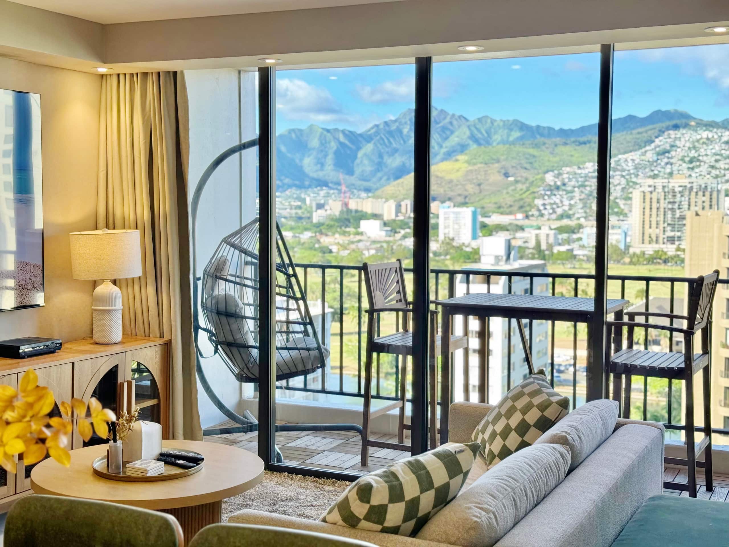 19F-Upscale Modern 1BR-Mountain View- Free Parking - Image 4