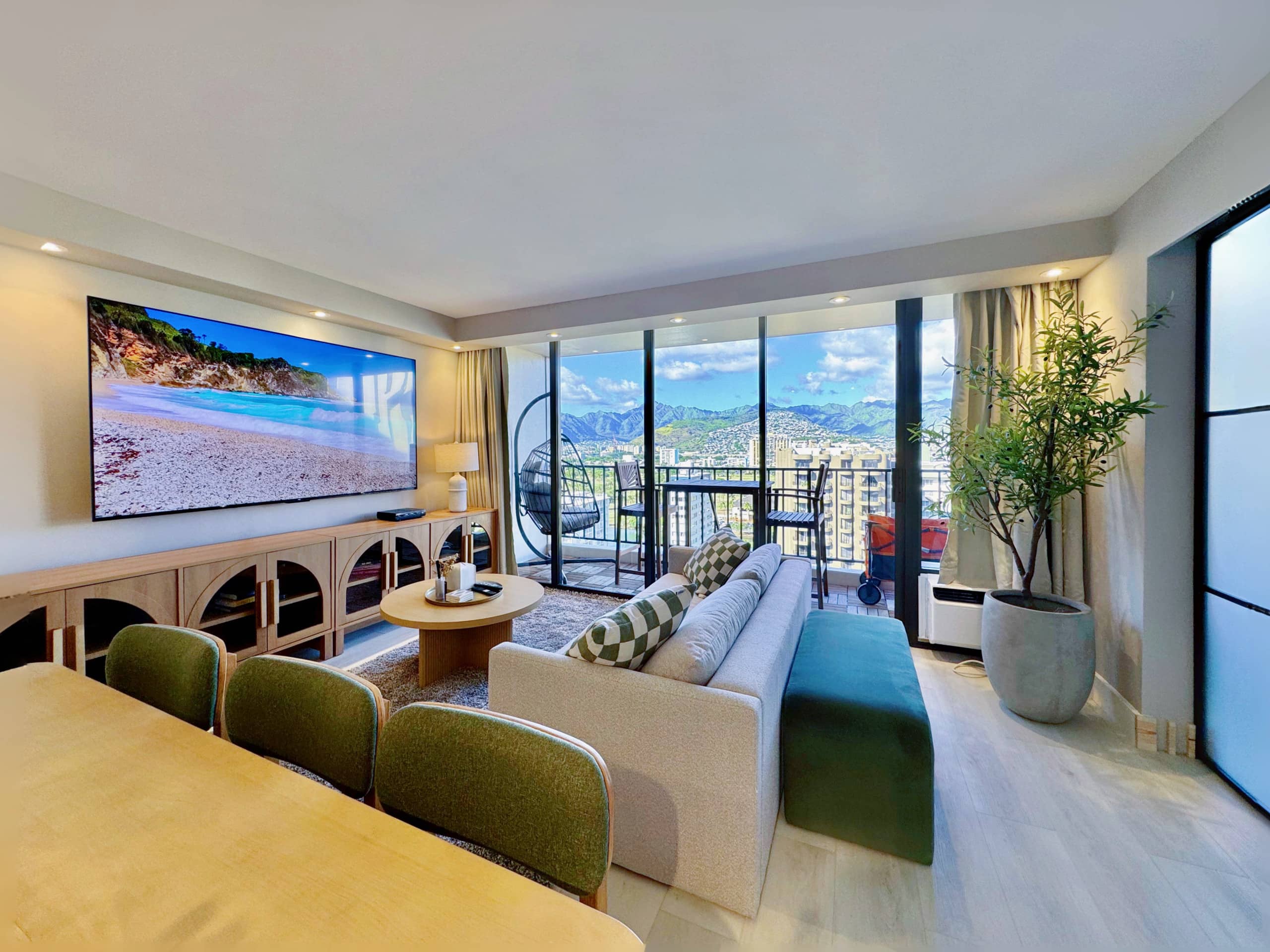 19F-Upscale Modern 1BR-Mountain View- Free Parking - Image 3