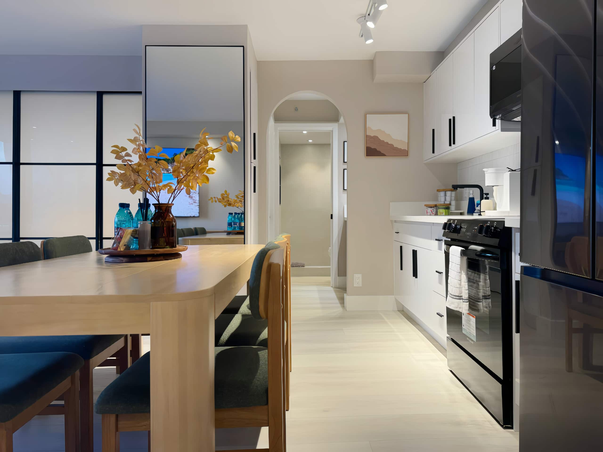 19F-Upscale Modern 1BR-Mountain View- Free Parking - Image 26