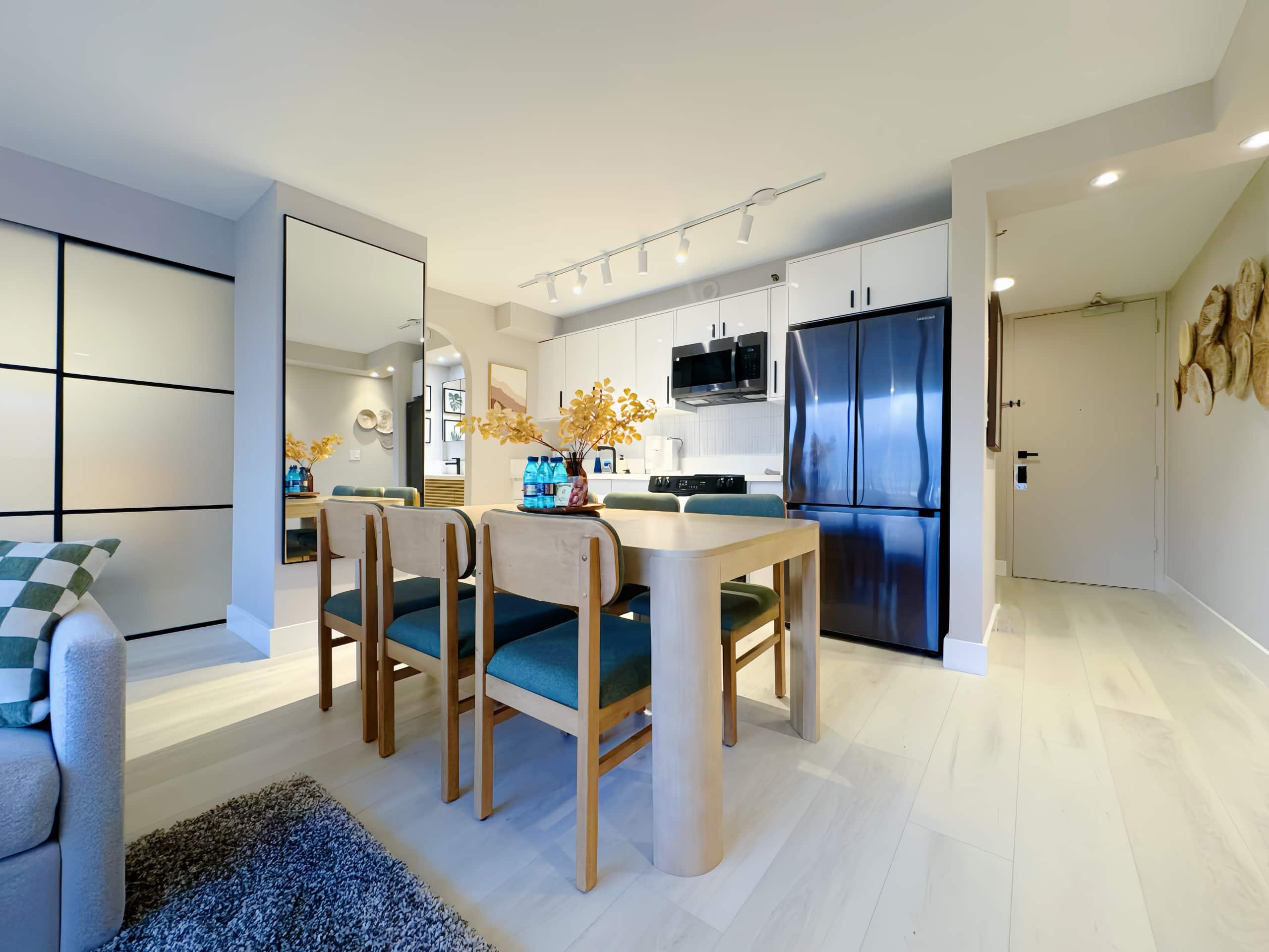 19F-Upscale Modern 1BR-Mountain View- Free Parking - Image 20