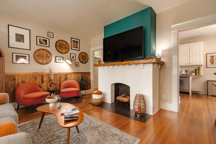 Convenient & Cozy! Close To Everything Louisville! - Murray Hill, KY