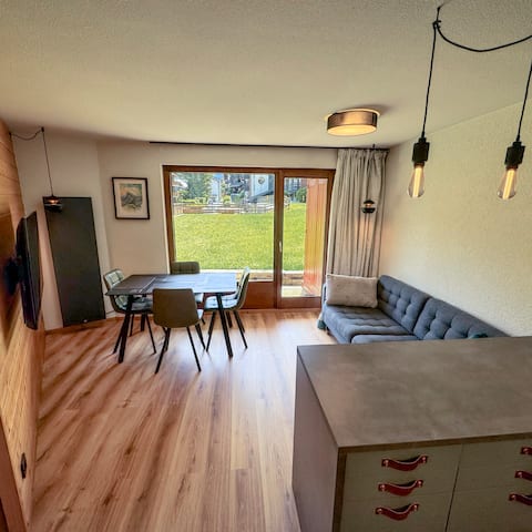 Airbnb performant: Peaceful central modernised apartment à Morzine