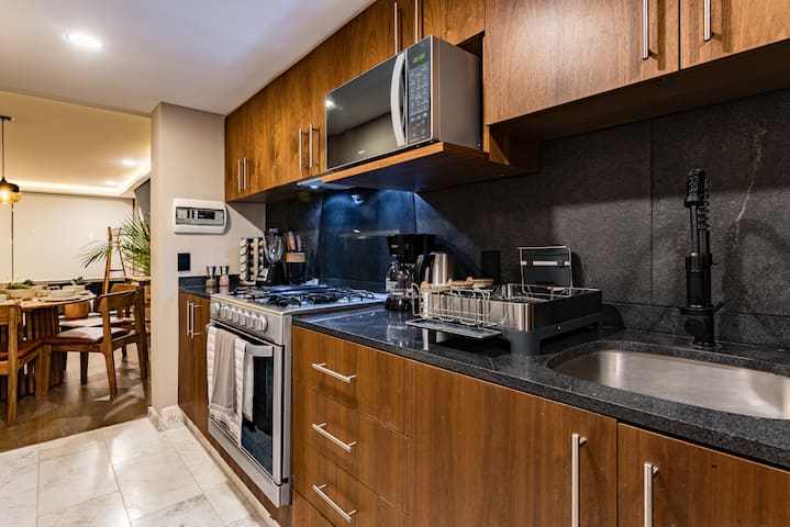 Condesa Amazing 3BrApt W/PrivateTerrace/Pool 6 PAX gallery image 3