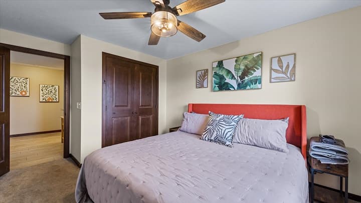 Spálňa pre hostí na prízemí s manželskou posteľou