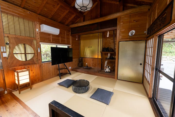 Temple Retreat For Serenity & Healing | Yakushian - 津山市
