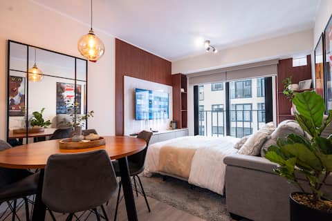 Top Airbnb: Luxury Apt near the Malecón | 730 Mbps Wi-Fi in Lima