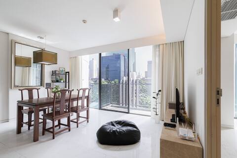 Luxury 2 BR Apt w/ Bathtub @Central BKK near Mall
