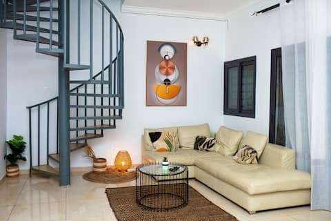 Cozy 2-bedroom furnished duplex Akanda