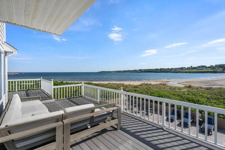 Seascape: Waterfront Beach Home gallery image 5