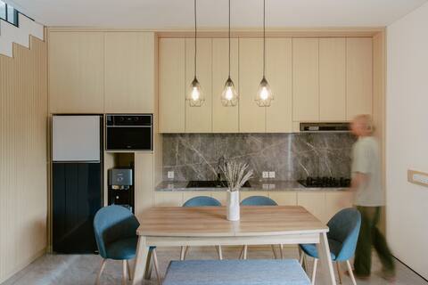 Cozy strategic loc & fully equipped w/private pool