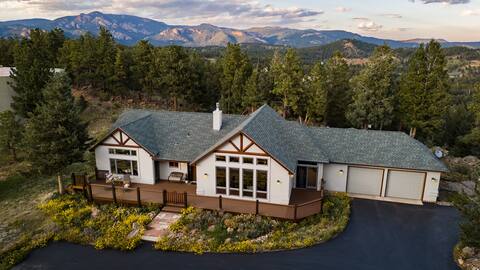 Luxe MTN Retreat | Pickleball | HotTub | FirePit