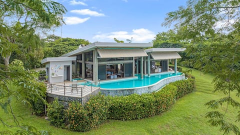 Villa La Loma: Oceanview, Private Pool and AC!