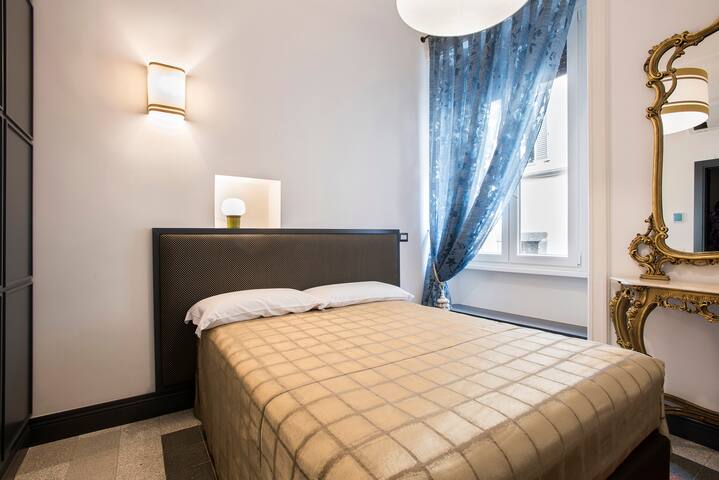 Mr. Romano’s NEW&Vintage flat near Vatican in Rome gallery image 3