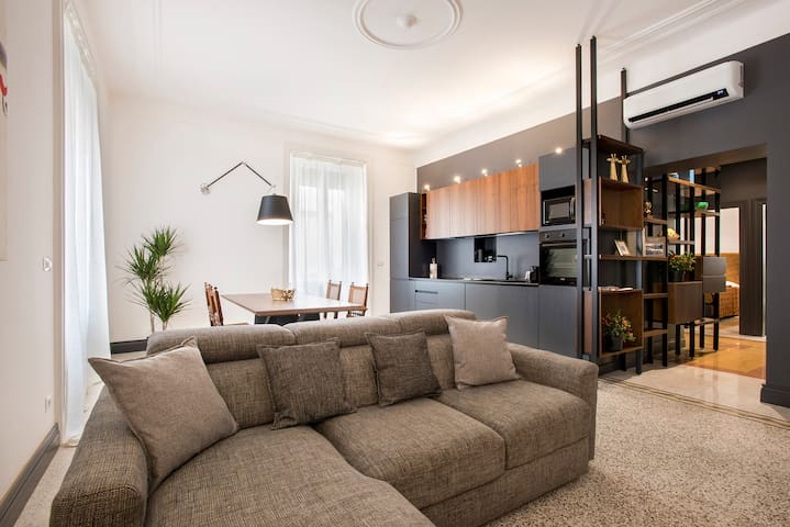 Mr. Romano’s NEW&Vintage flat near Vatican in Rome