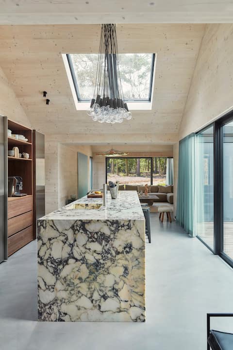 Luxury Retreat for 16 | Sauna, Cold Plunge & Spa