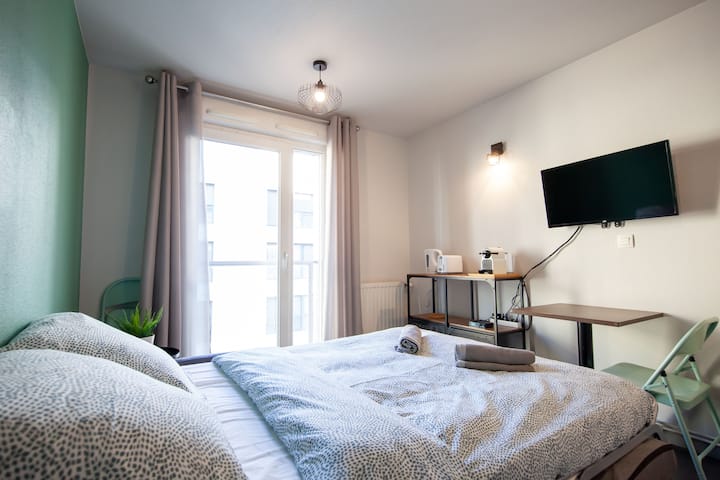 Studio Proche Em Lyon Et éCole Centrale Lyon 7 - Lyon