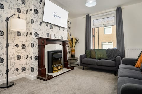 Top Airbnb: Home for 5 | Free Parking | All Amenities in Saltburn, Marske And New Marske