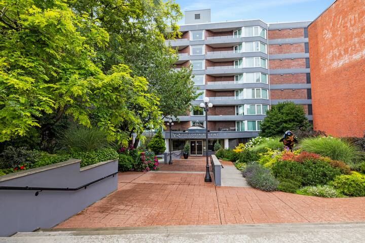 Stunning Views At The Regent gallery image 5