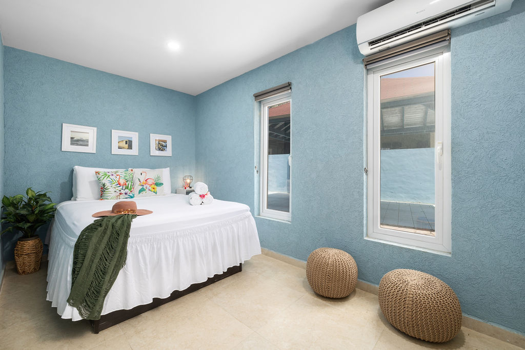 Pretvorite svoje noći u nezaboravne doživljaje - otkrijte vrhunsku udobnost i luksuz u svojoj spavaćoj sobi. Uživajte u oazi u kojoj se opuštanje susreće s sofisticiranošću.