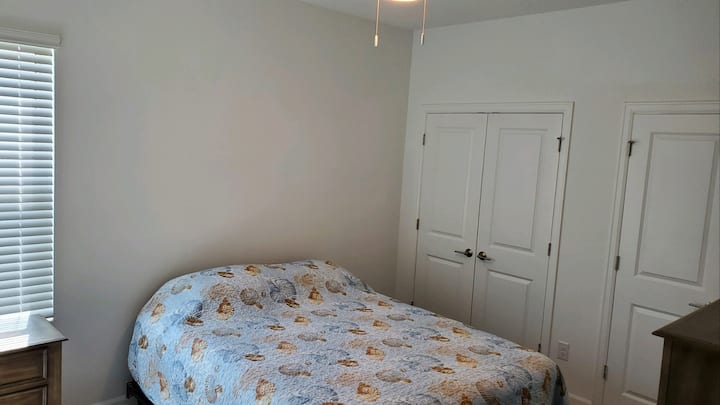 საძინებელი 4