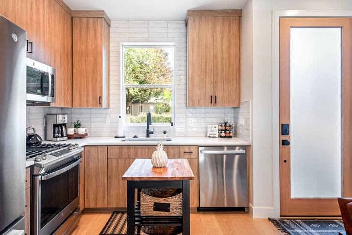 IBIS Properties managed Airbnb listing 1