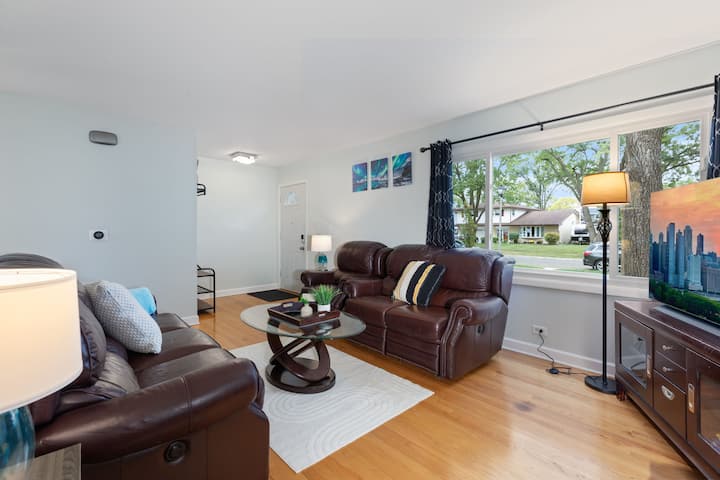 27min2city-cozy~slp10-15~large Patio W/dining~bbq - Westchester, IL