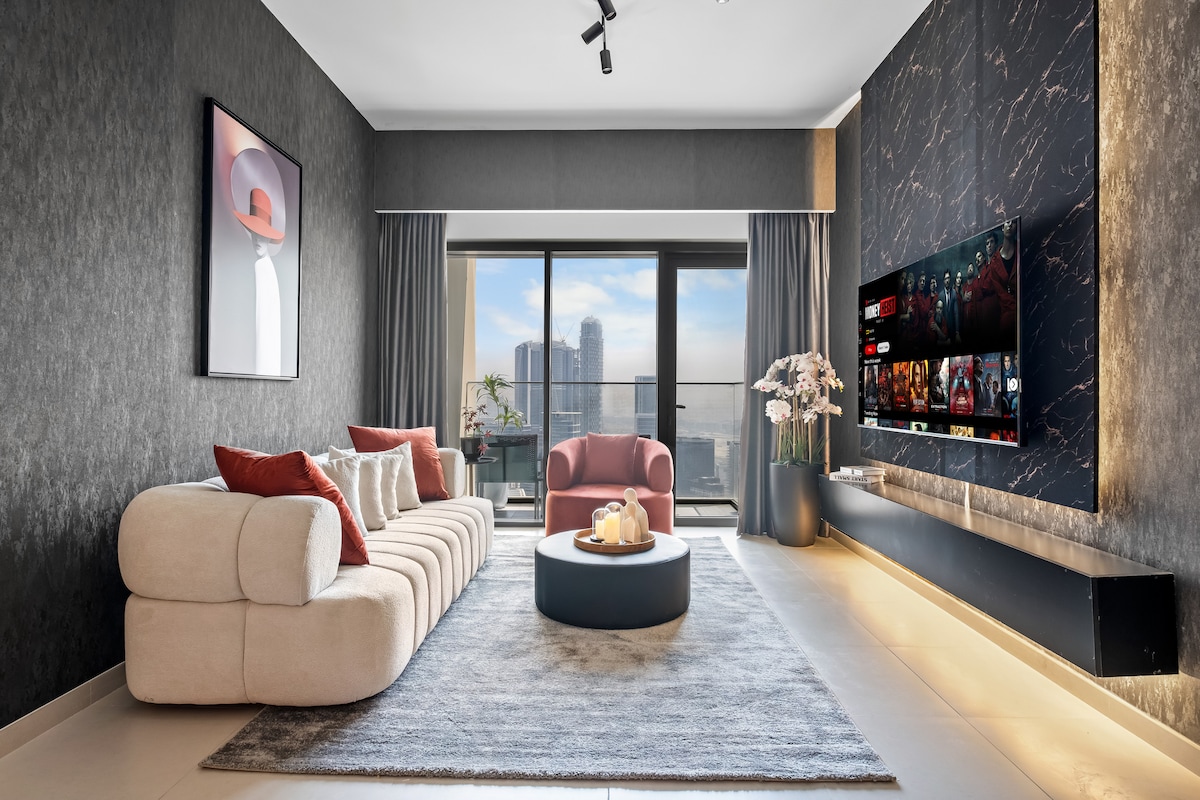 1 Bedroom Furnished Apartment | Burj Royale 2