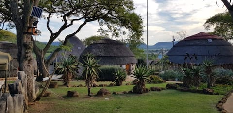 Kwakunje Guest Lodge Hut 1