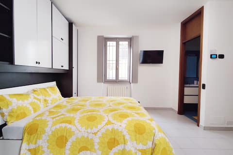 <Diamond on the Market>