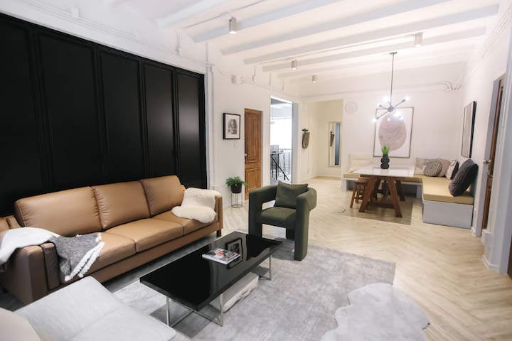 wari B. 3BR Penthouse (4th fl) 30 sec. to BTS gallery image 2