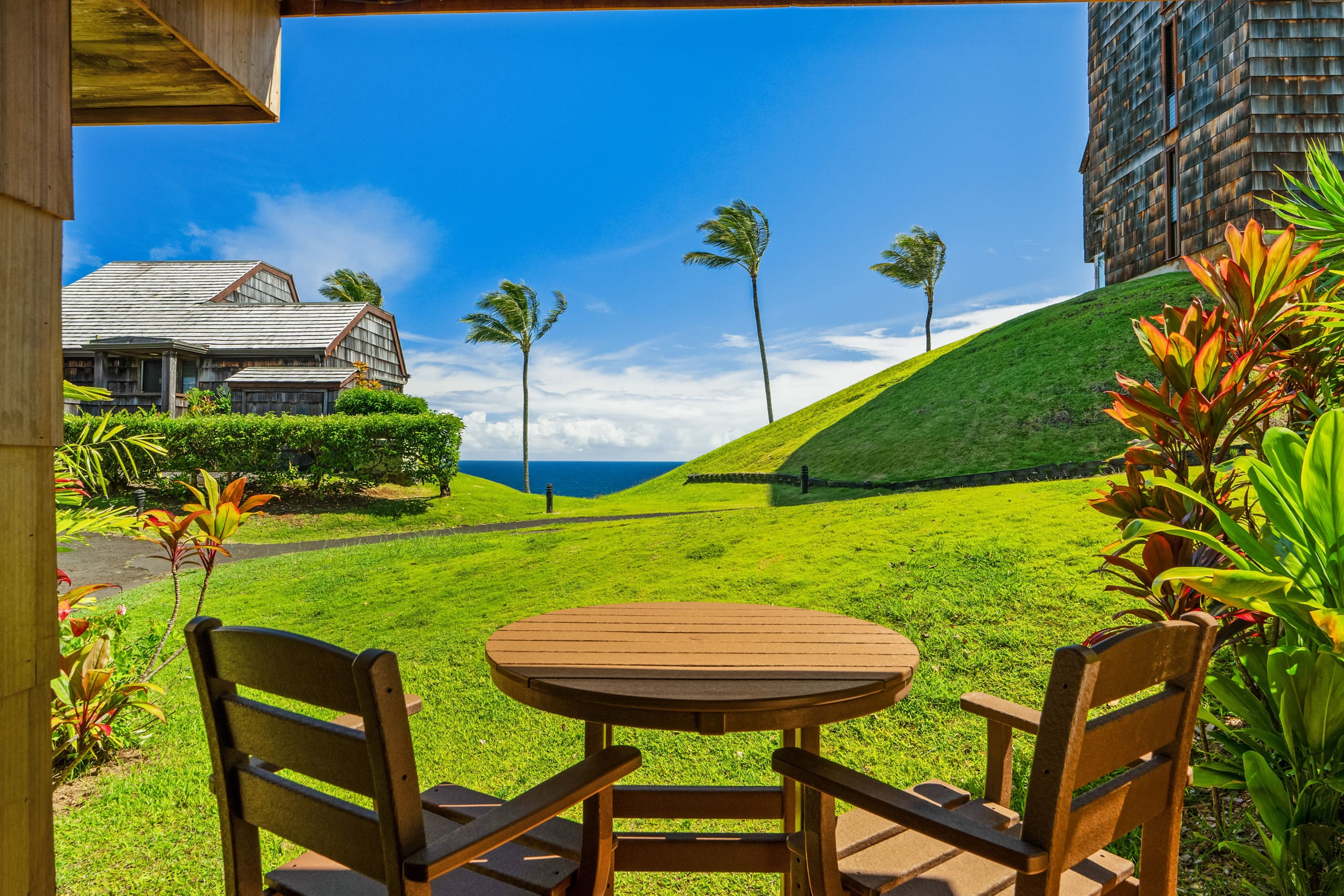 Seaside Haven- Oceanfront/Local Art/AC - Image 45