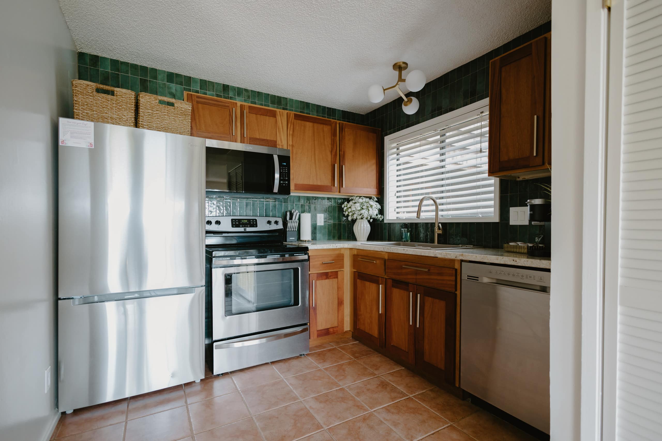 Seaside Haven- Oceanfront/Local Art/AC - Image 16