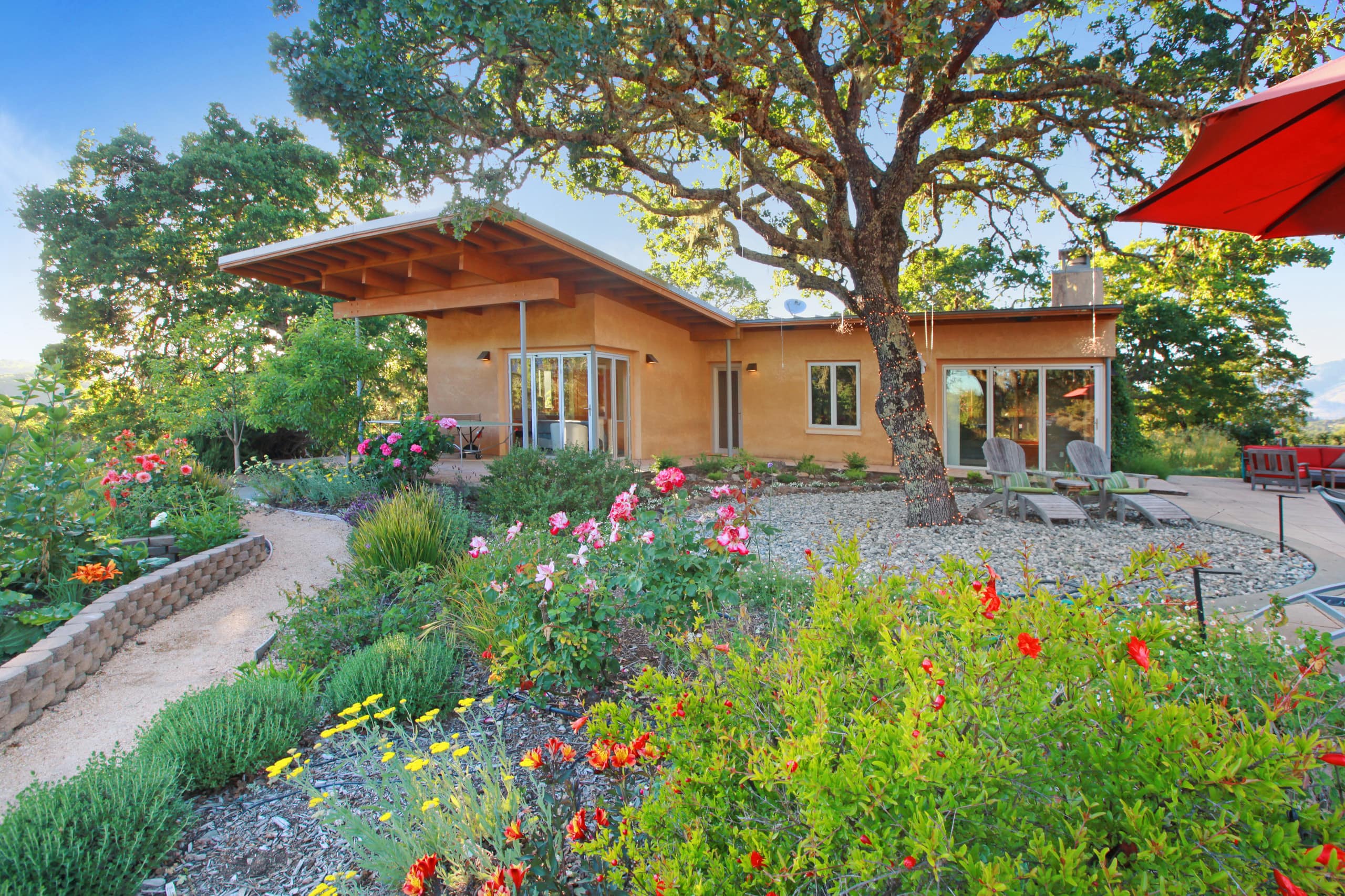 Tula Vista Glass-Walled Wine Country Home - Photo 31